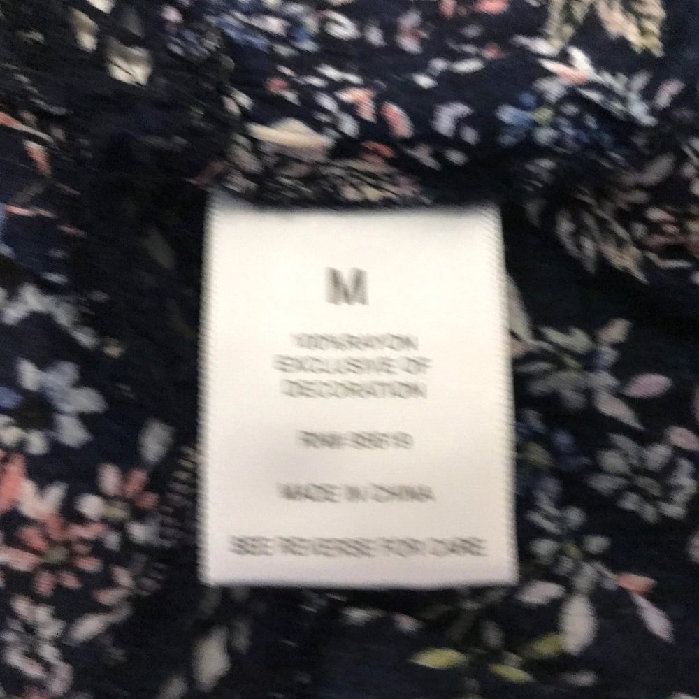 Fever Ruffle Floral Top Size M - Picture 8 of 8